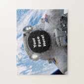 自撮り宇宙飛行士 – 顔と名前の追加 ジグソーパズル (縦)