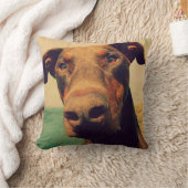 自然おもしろいなドバーマン犬のクローズアップ クッション (ブランケット)