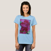 自然な美しい Tシャツ (正面フル)