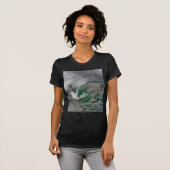 自然な美しい Tシャツ (正面フル)