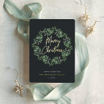 自然に楽しい |水彩リースクリスマス 箔シーズンカード<br><div class="desc">私たちのカードとシックなスタイルで友人や家族に休日の挨拶をエレガント送る。柔らかい緑の水の色のミスタントウの優雅なリースは、あなたのメッセージと名前と下の年と金ゴールドホイルの手で書かれたタイポグラフィであいさつ"メリーのクリスマス"をフレームカスタム。フェスティバルシンプル、自然の色の中のエレガントデザインと非写真の。</div>