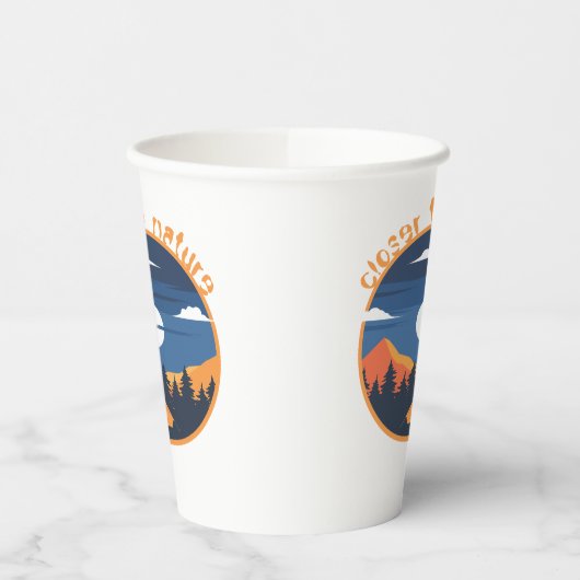 自然に近い 紙コップ (左)