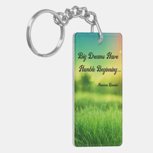 自然のインスピレーション:緑の草と引用文のキー キーホルダー (正面左)