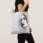 自然のウィスパーフェミニンズ – 美しいイン開花 トートバッグ (クローズアップ)