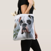 自然の中で描かれた美しい白いボクサー犬 トートバッグ (クローズアップ)