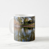 自然の秋の木の水の風景 コーヒーマグカップ (正面左)