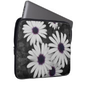 自然の繊細なコントラスト ラップトップスリーブ (正面右)