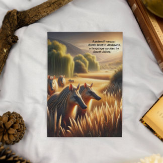 自然の調和：フィールドのAardwolf Frolicking ポストカード