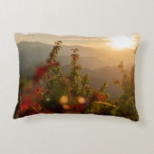 自然を見渡す緑の木の撮影 アクセントクッション (裏面)