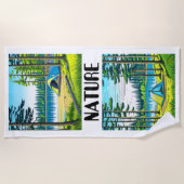 自然キャンプをテーマにした森のテント ビーチタオル (正面)