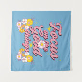 自然ソウルスローガン | Focus on the Good Things タペストリー (正面(横))