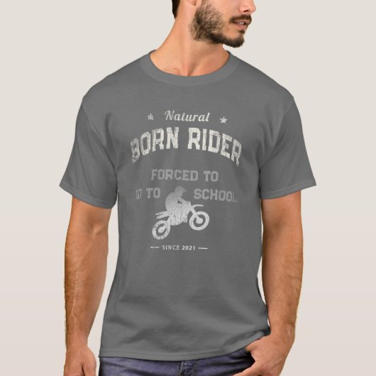 自然ライダー生まれバイクもしくは自転車に乗る人20年生まれ Tシャツ (正面)