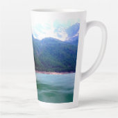 自然ランドスケープグリーンレイク、山、木 カフェラテマグ (右)