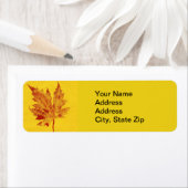 自然リーフプリント、大きなカエデの葉の赤。黄色 ラベル (インサイチュ)