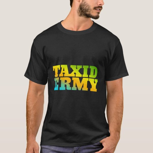 自然色でデザインされた剥製 Tシャツ (正面)