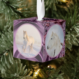 自然雪冬白馬ウマ科のペット4写真 キューブオーナメント