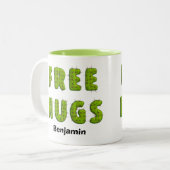 自由おもしろいハグタイポグラフィユーモア ツートーンマグカップ (正面左)
