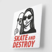 自由とエッジのあるストリートウェア。 スクエア壁時計 (傾斜)