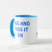 自由な抱擁トレーナー、抱擁はそれを渡し、 マグカップ (正面左)