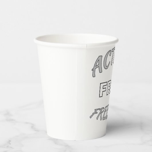 自由な行動 紙コップ (右)