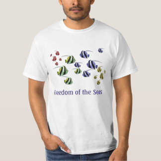 自由なTシャツを泳いでいる多色刷りの熱帯魚 Tシャツ