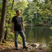 自由に生きるか死ぬか ニューハンプシャー出身 Tシャツ