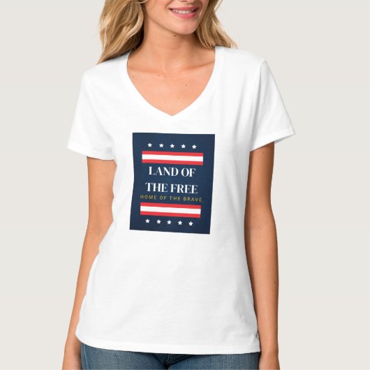 自由の国、勇敢な者の家 7月4日 Tシャツ (正面)