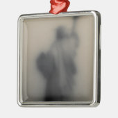 自由の女神の拡散させたイメージ メタルオーナメント (左)