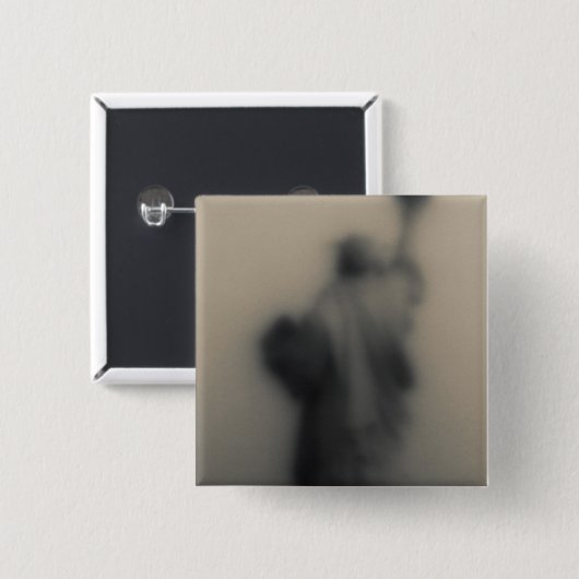 自由の女神の拡散させたイメージ 缶バッジ (正面&裏面)