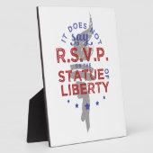 自由の女神像に「RSVP」とはい書いていない フォトプラーク (側面)