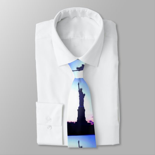 自由の女神 ネクタイ (タイ)
