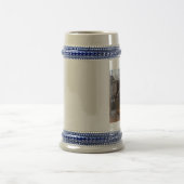 自由の揺りかごで ビールジョッキ (中央)