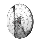 自由の白黒の像 ダーツボード (正面右)