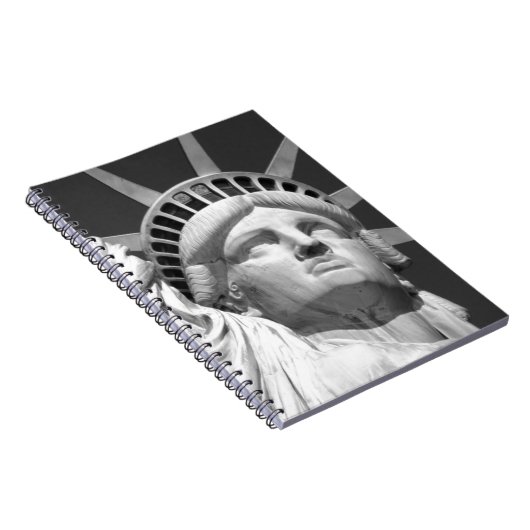 自由の白黒の像 ノートブック (右側)