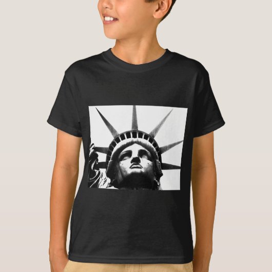 自由の白黒の像 Tシャツ (正面)