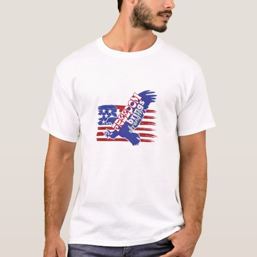 「自由は強さ」メモリアルデーTシャツ Tシャツ (正面)