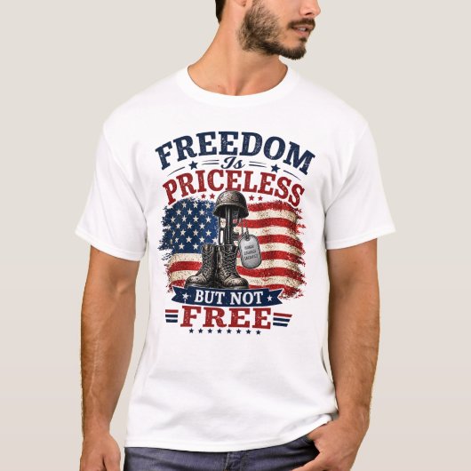 自由は無償ではない 価値無限の自由 愛国者 ベテラン Tシャツ (正面)