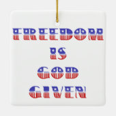 自由は神、赤与え白、青 セラミックオーナメント (裏面)