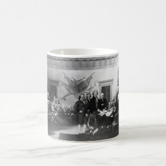 自由は自由ではないです コーヒーマグカップ