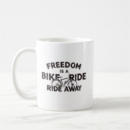 自由は自転車の旅先にある コーヒーマグカップ