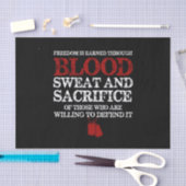 自由は血の汗と犠牲を得る 薄葉紙 (クラフト)