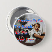 自由は3月にあります 缶バッジ (正面&裏面)