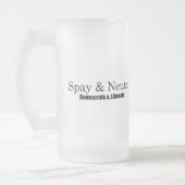 自由主義者を卵巣摘出し、中性化して下さい フロストグラスビールジョッキ (左)