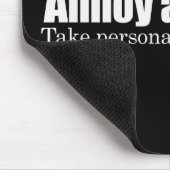 自由主義者を悩まして下さい-責任Bumperstickeを取って下さい マウスパッド (コーナー)