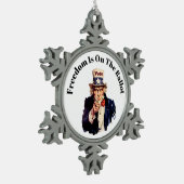 自由投票は2026年 スノーフレークピューターオーナメント (左)