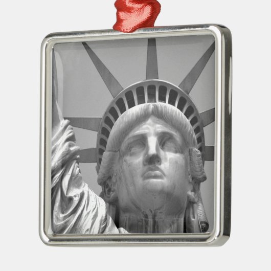 自由白黒像ニューヨーク メタルオーナメント (左)