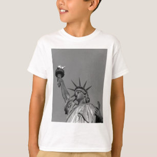 自由白黒像ニューヨーク Tシャツ
