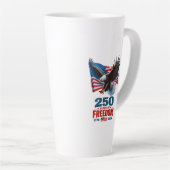 自由250年の愛国的な鷲アメリカ国旗 カフェラテマグ (右アングル)