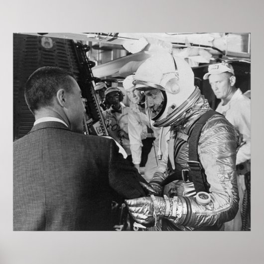 自由7への挿入を準備する宇宙飛行士 ポスター (正面)