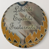 自由、平等、男子学生の社交クラブ：繁栄する未来 缶バッジ (正面)